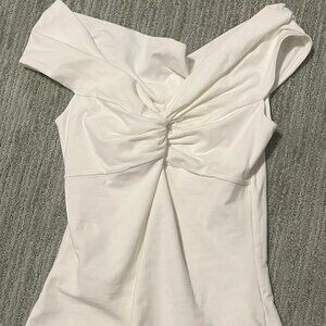 Aritzia Original Contour Off-Shoulder Twist Top M